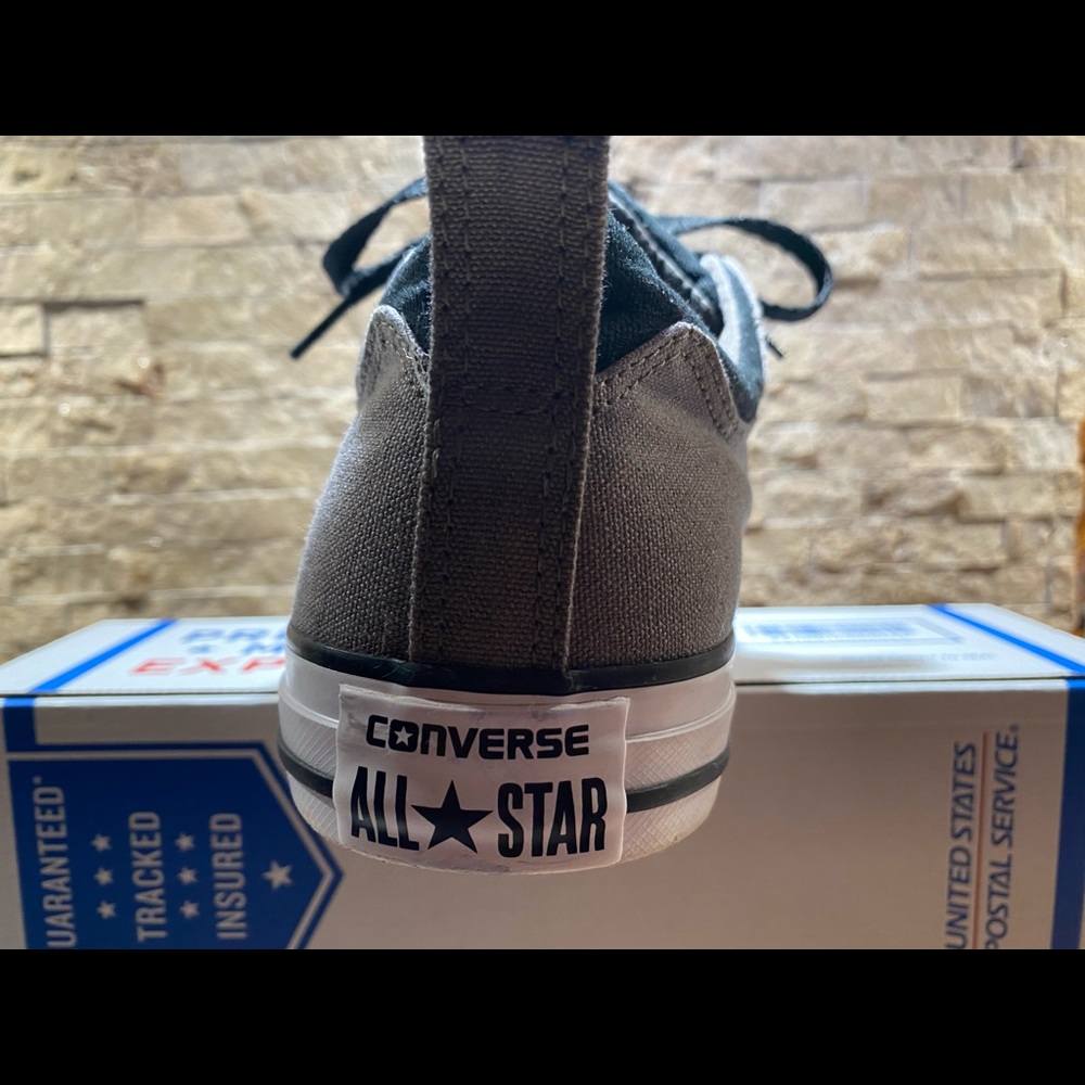 converse - Picture 2 of 6